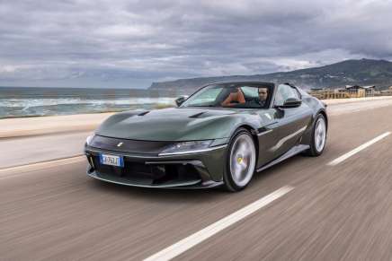 Prova su strada Ferrari 12Cilindri Spider