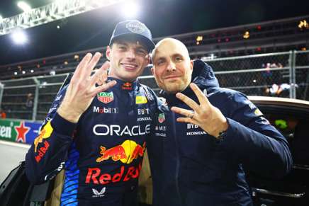 Verstappen e Lambiase festeggiano la conquista del titolo a Las Vegas