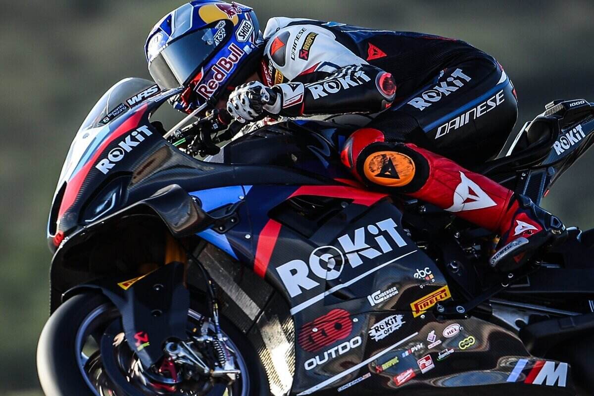 Razgatlioglu nei test pre-stagionali 2025 di Portimao