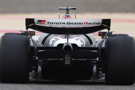 Formula 1 beam wing
