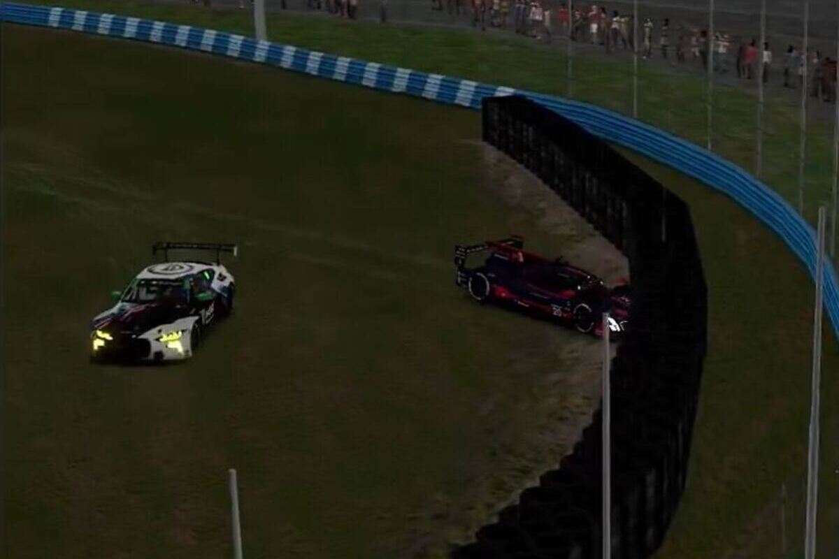 Verstappen, 24h Daytona virtuale da incubo: a muro da leader e penalizzato. E la Ferrari ringrazia