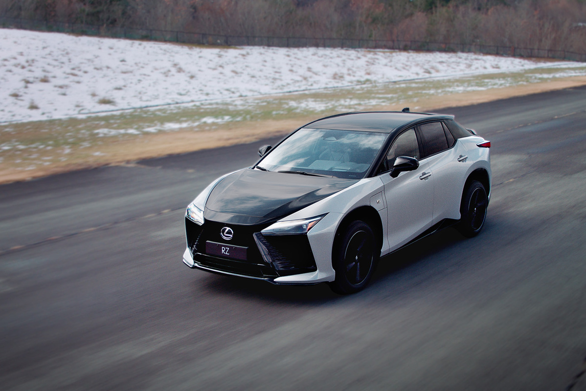 Il nuovo Lexus RZ