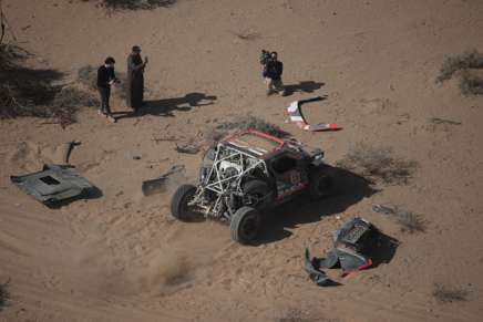 Loeb dopo l'incidente nella terza tappa
