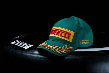 Formula 1 2025: il cappellino da podio Pirellio per il GP d'Australia F1 a Melbourne - Foto: Pirelli