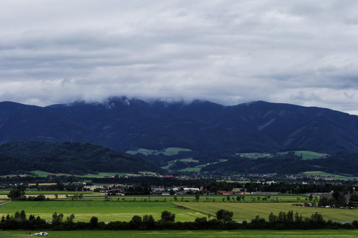 Cielo nuvoloso sopra il Red Bull Ring