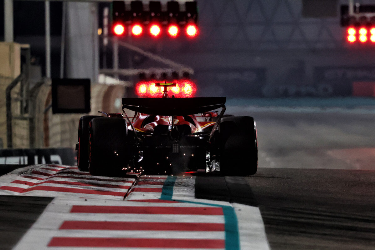 Sainz (Ferrari) ad Abu Dhabi