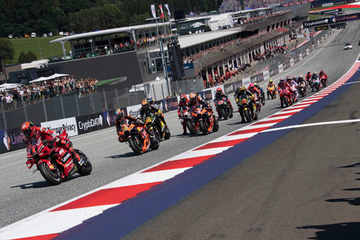La partenza del GP d'Austria della MotoGP