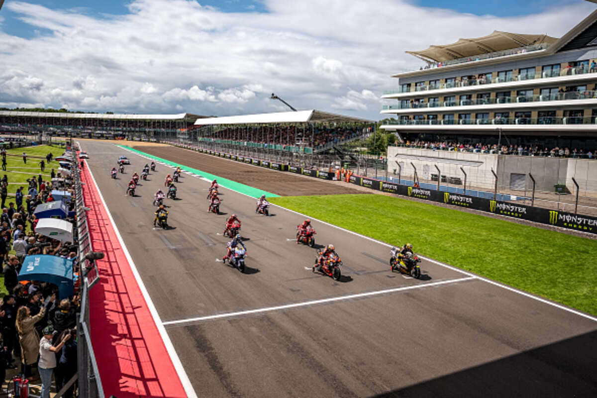 La partenza della MotoGP a Silverstone