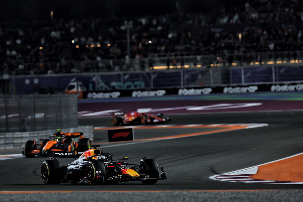 Max Verstappen e Lando Norris nel GP del Qatar