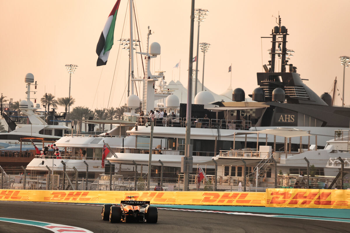 Lando Norris nelle FP2 di Abu Dhabi